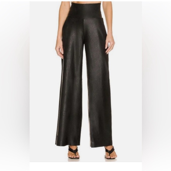COMMANDO WIDE LEFT FAUX LEATHER HIGH WAIST WIDE LEG PANTS - Small - Picture 5 of 6